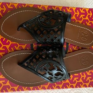 Tory Burch Thatch Perforated Logo Thong